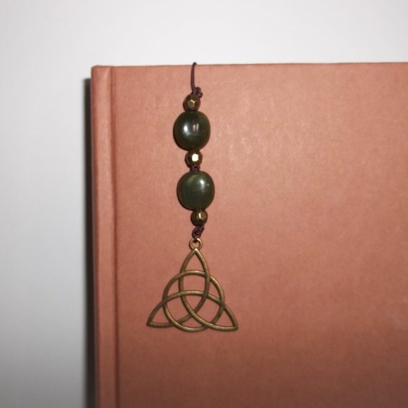 New Bookmark Triquetra Celtic Knot Bronze Green Unisex Gift Idea Bookmarker 8149 - Picture 3 of 10